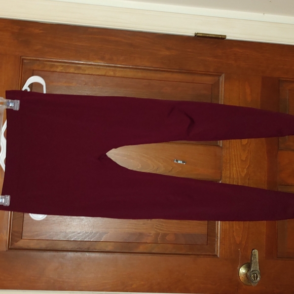 Burgundy tights - Picture 2 of 3